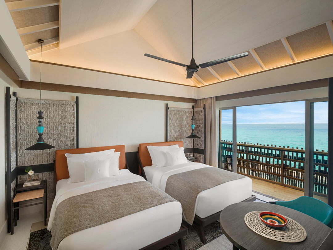 InterContinental Maldives Maamunagau Resort by IHG — a balcony