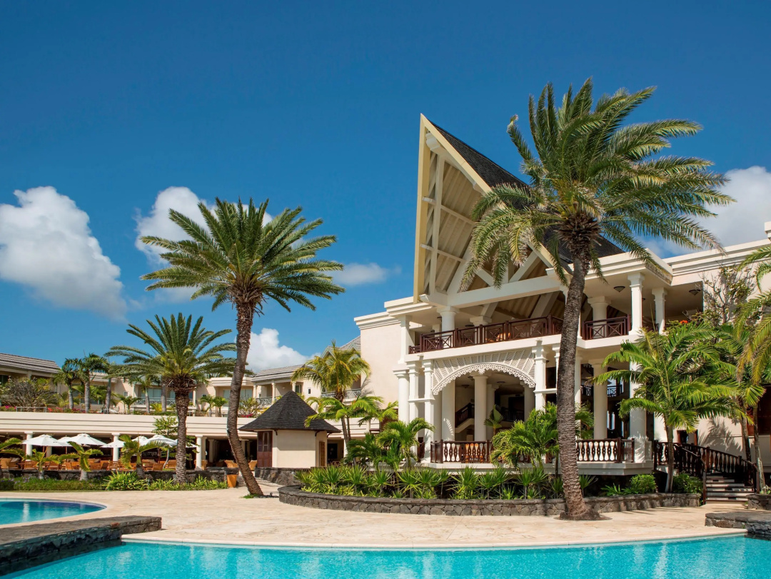 The Residence Mauritius — the pool