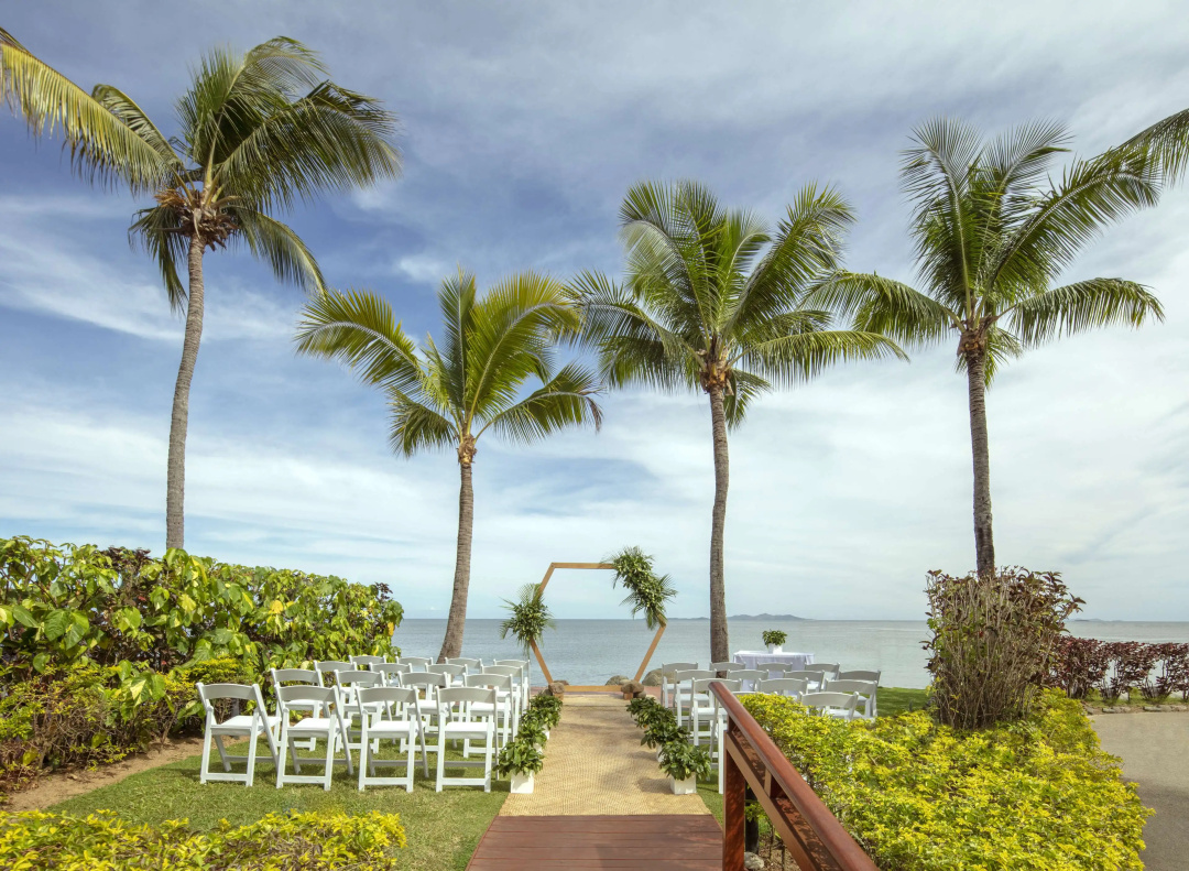 Radisson Blu Resort Fiji Denarau Island — the beach