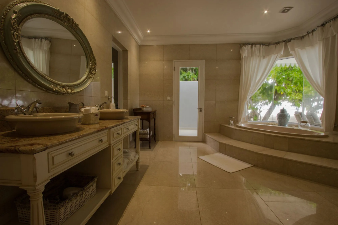 Cousine Island — a bathroom