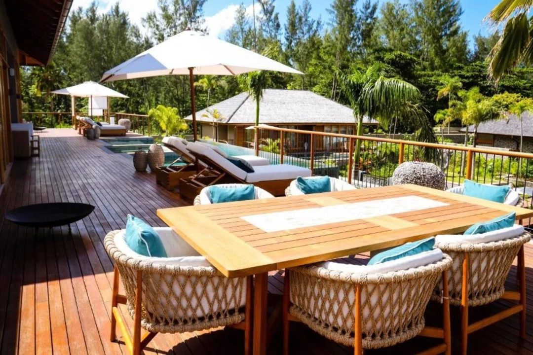 L'Escale Resort Marina & Spa — the grounds