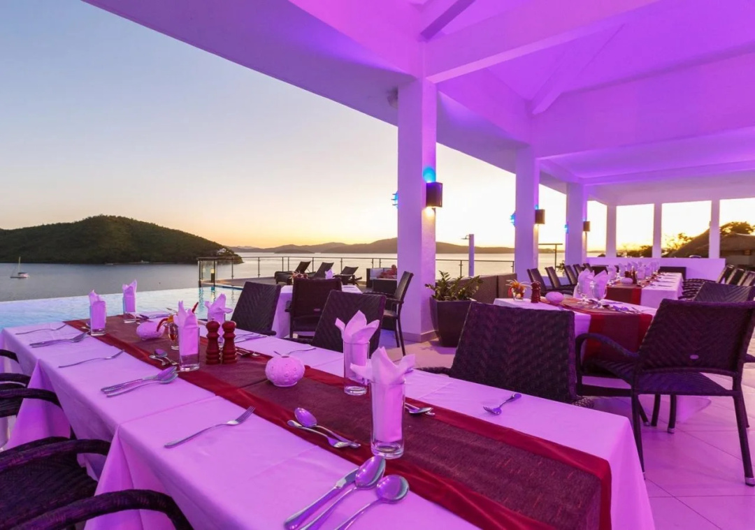 Busuanga Bay Lodge — dining