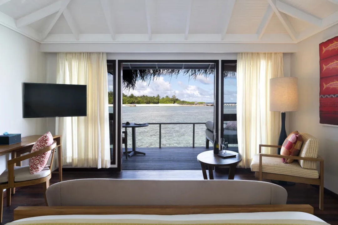 Anantara Veli Maldives Resort — a balcony