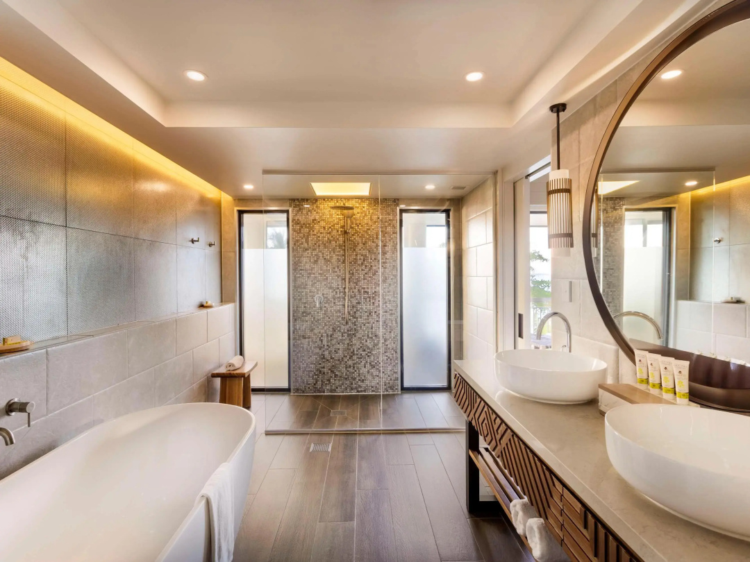Sofitel Fiji Resort And Spa — a bathroom