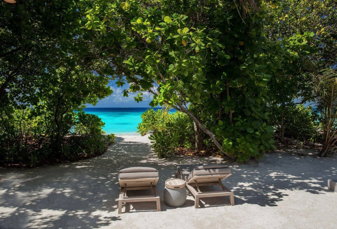 Vakkaru Maldives — the beach