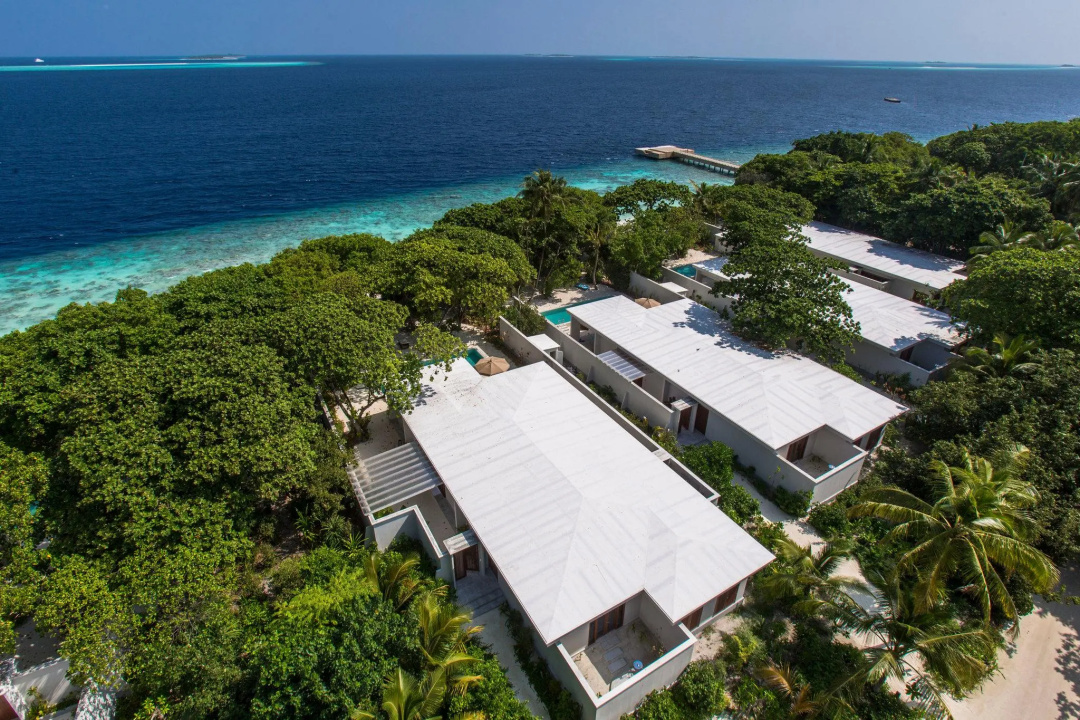 Amilla Maldives Resort & Residences — the beach