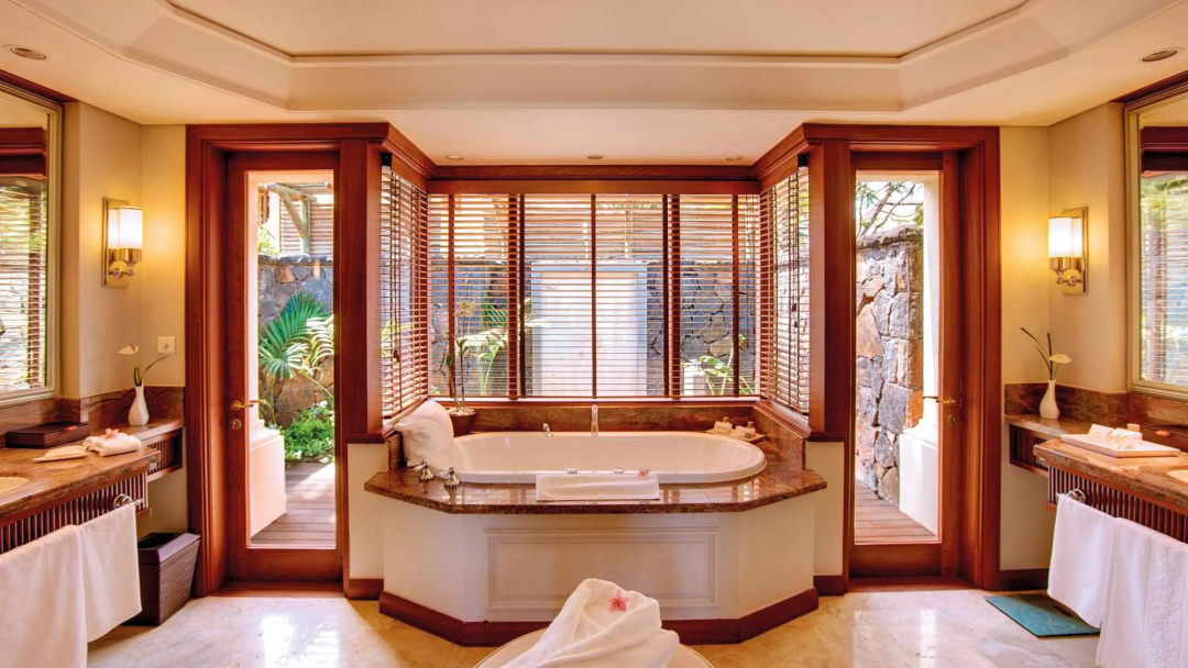 Constance Prince Maurice — a bathroom
