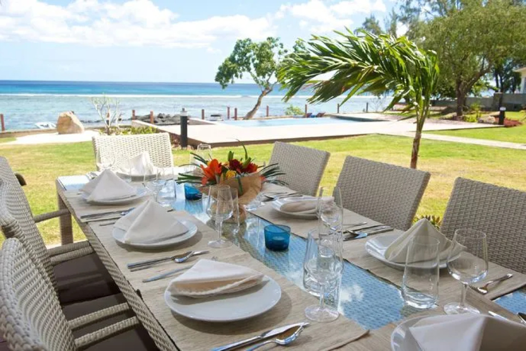 Belle Crique by Horizon Holidays — dining