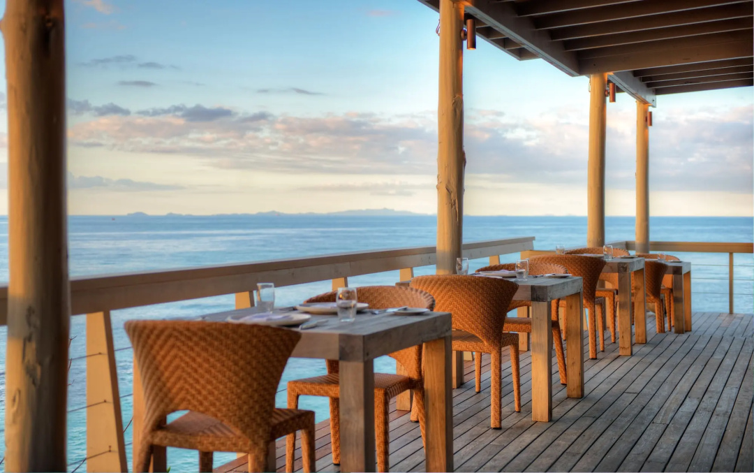 Vomo Island Fiji — dining