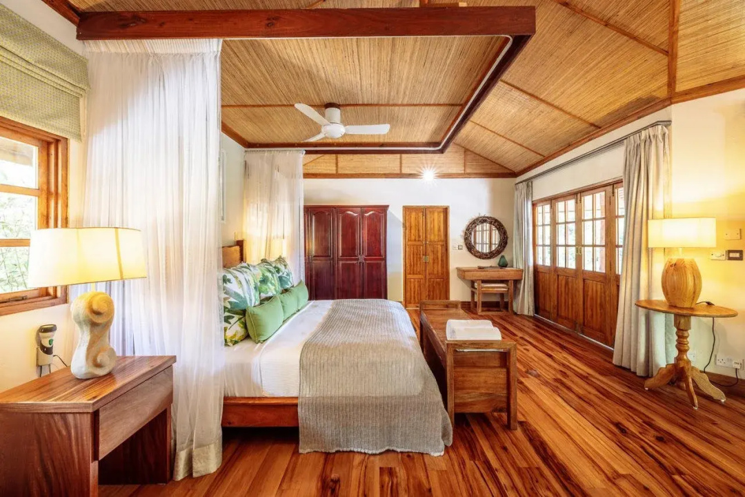 Denis Private Island — a room
