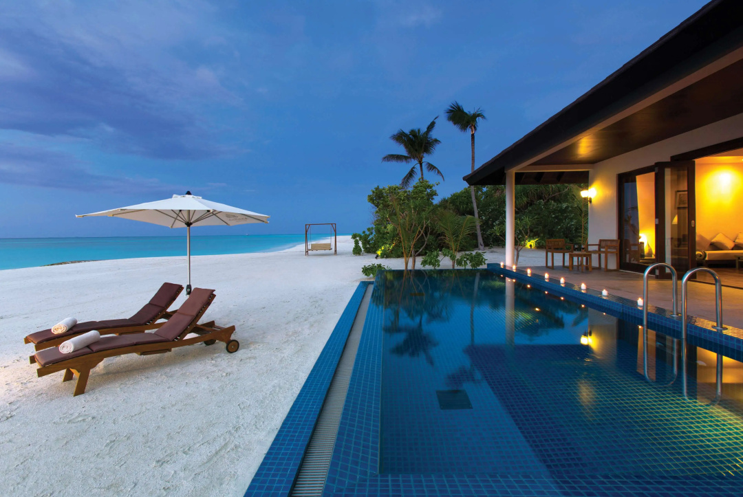 Atmosphere Kanifushi — the beach