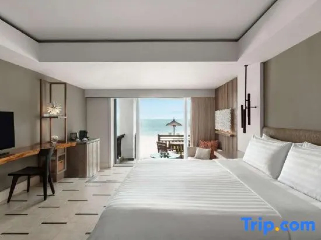 Hibiscus room beachfront