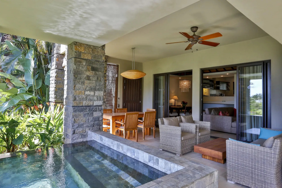 The Bay Club at Anahita — the pool