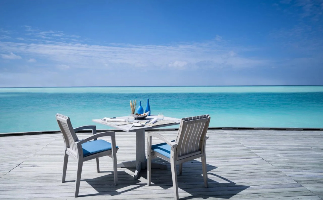 Anantara Dhigu Maldives Resort — the beach