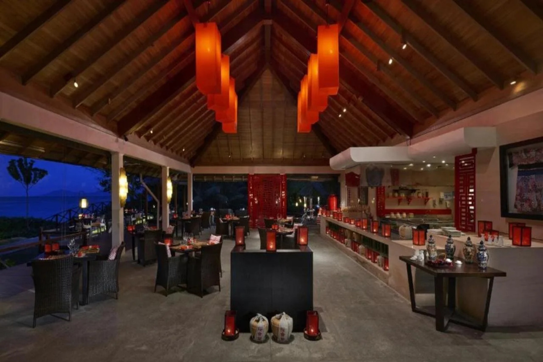 Hilton Seychelles Labriz Resort & Spa — dining