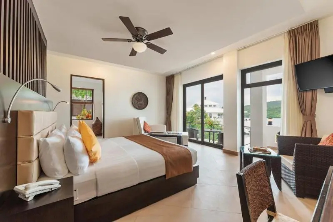 Standard Double Suite