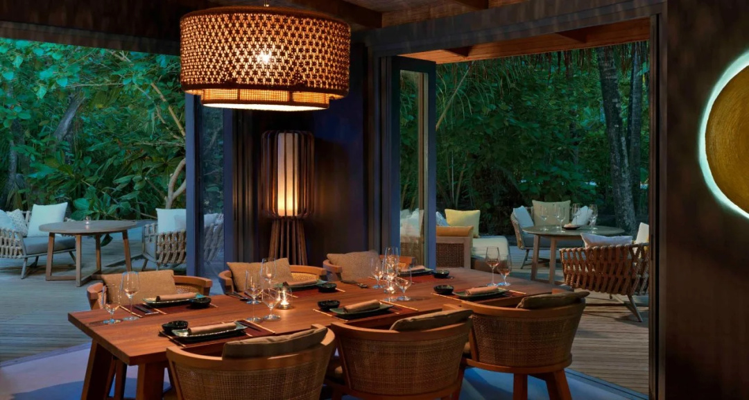 Vakkaru Maldives — dining