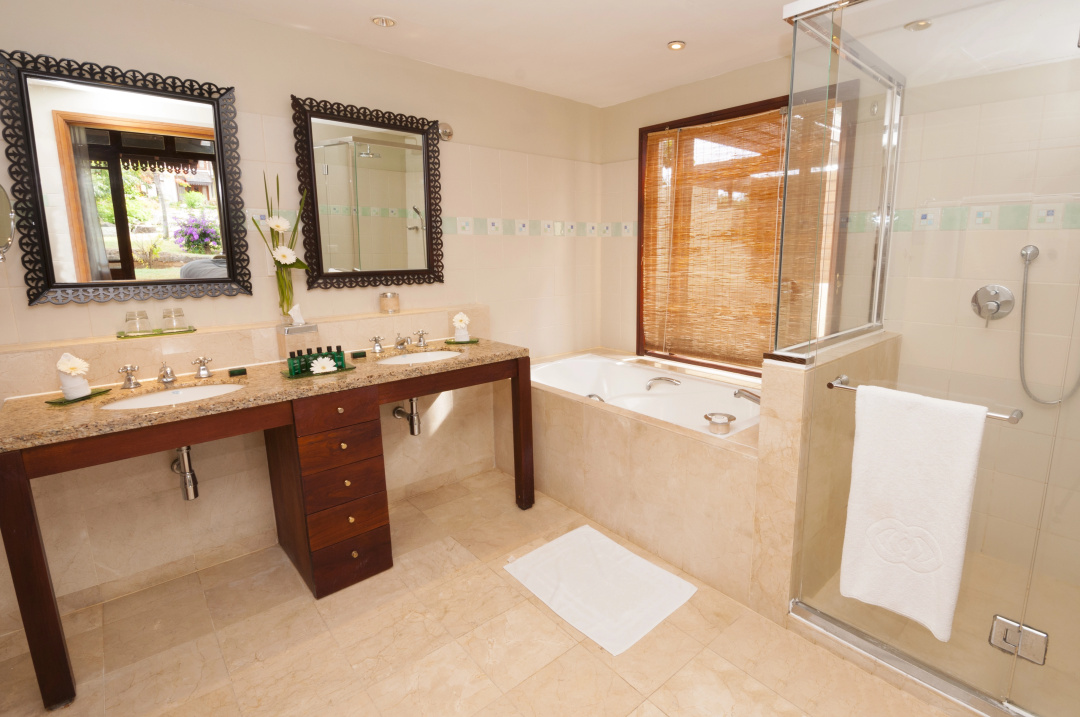 Sofitel Mauritius L'Imperial Resort & Spa — a bathroom