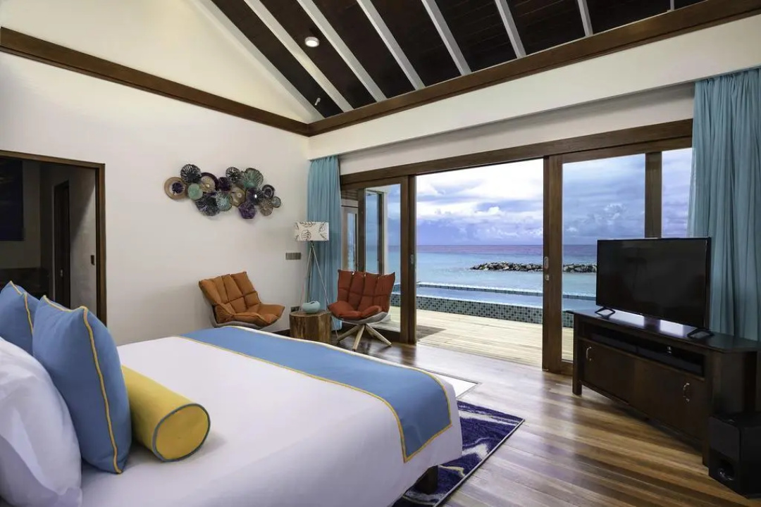 Atmosphere Kanifushi — a balcony