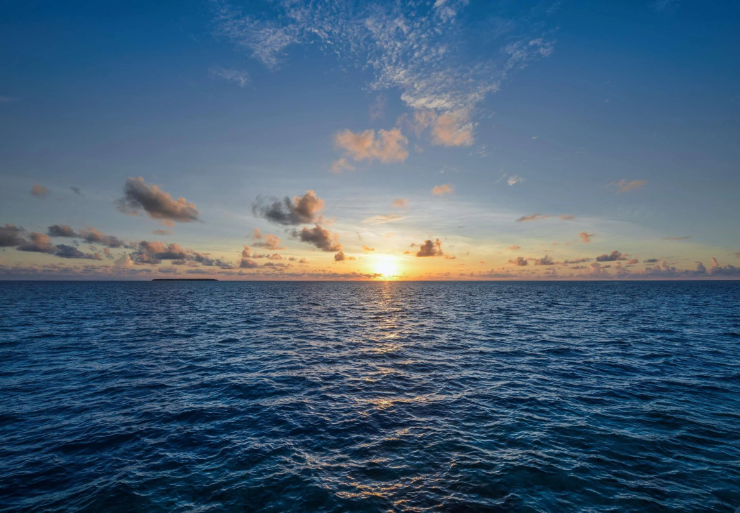 The St. Regis Maldives Vommuli Resort — the beach