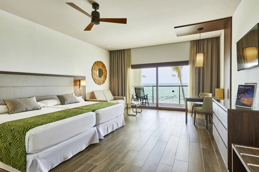 Hotel Riu Palace Maldivas — a room