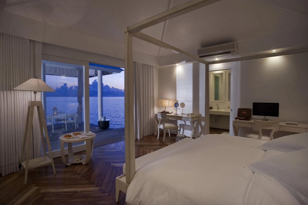 Diamonds Athuruga Maldives Resort & Spa — a room