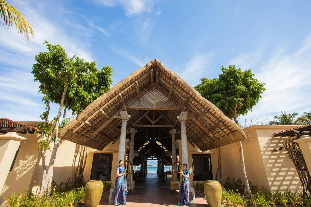 Sands Suites Resort & Spa — the grounds
