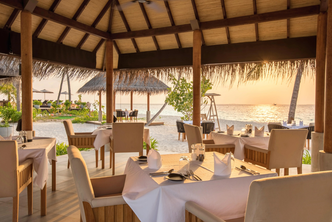 Fushifaru Maldives Resort — dining