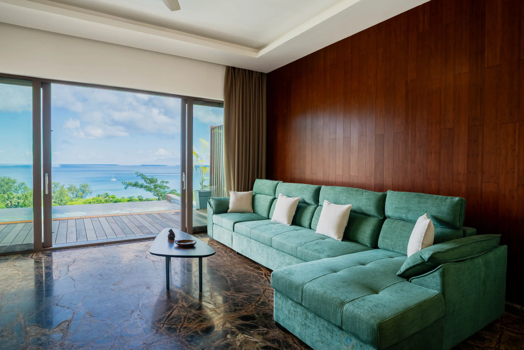 Gardens Hill Resort & Spa Resort — a room