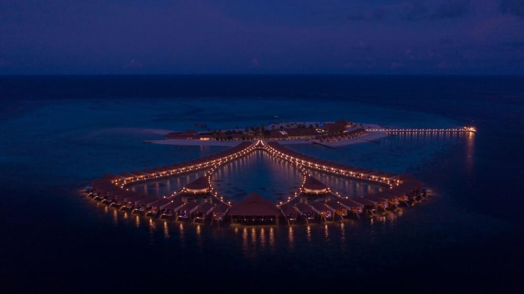 Cinnamon Velifushi Maldives Hotel