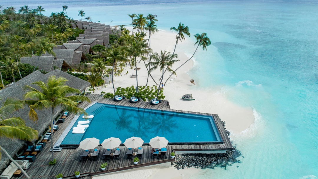 Fushifaru Maldives Resort — the pool