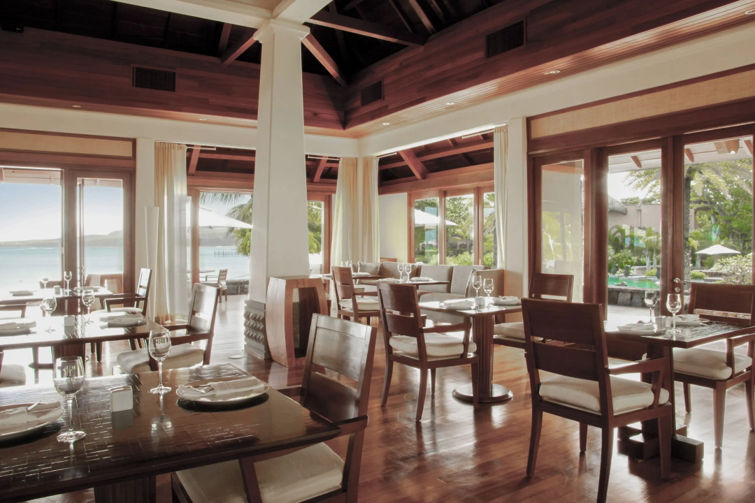Shanti Maurice Resort & Spa — dining