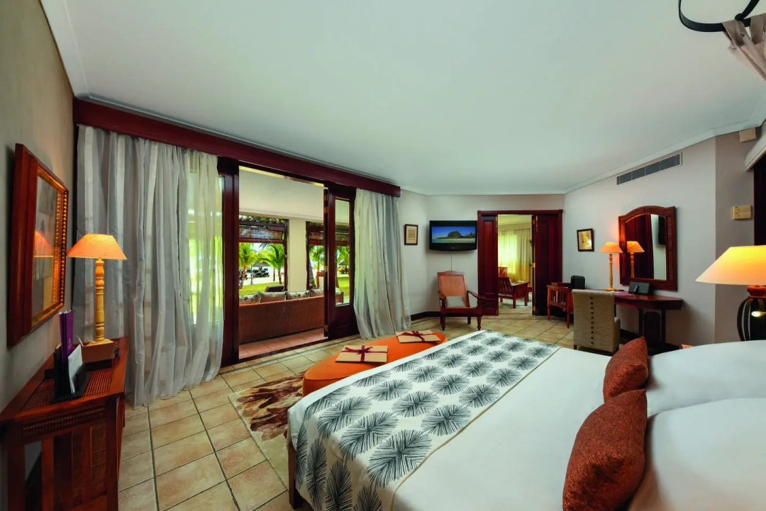 2 Bedrooms Family Senior Suite beachfront