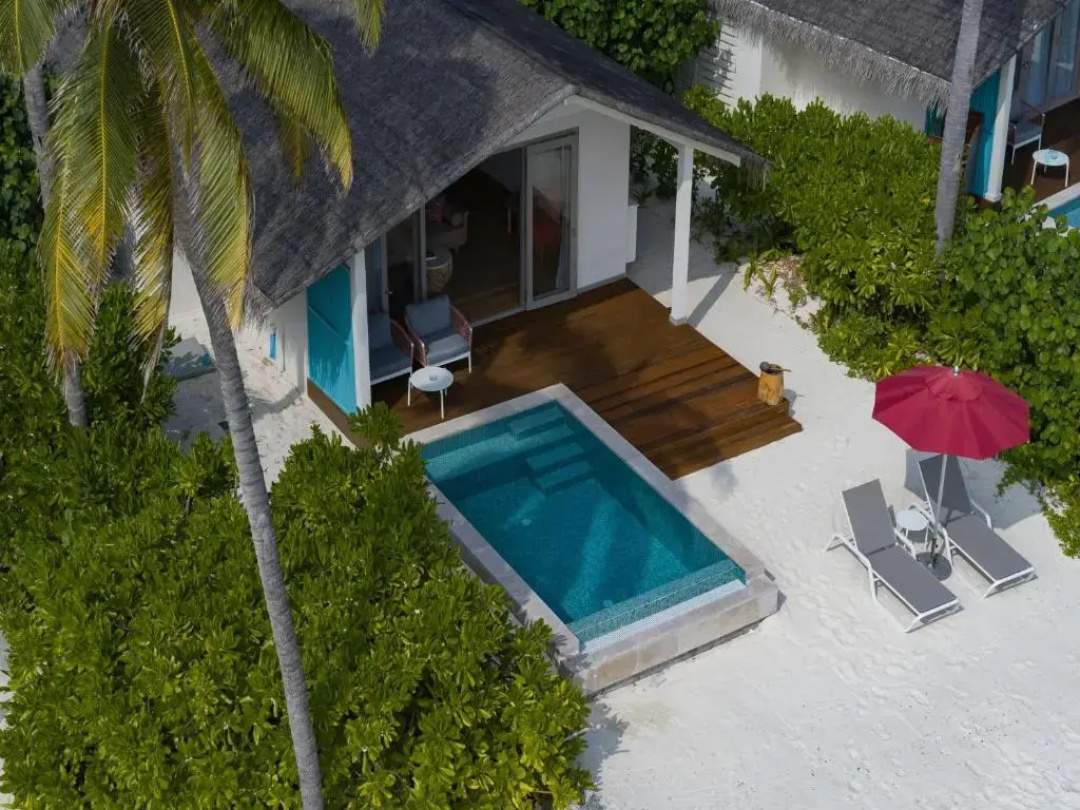Cora Cora Maldives — the pool