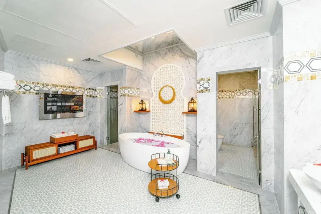 Hideaway Beach Resort & Spa — the lobby