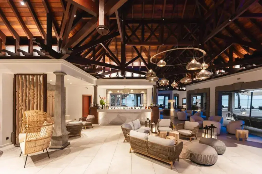 Maradiva Villas Resort & Spa — dining