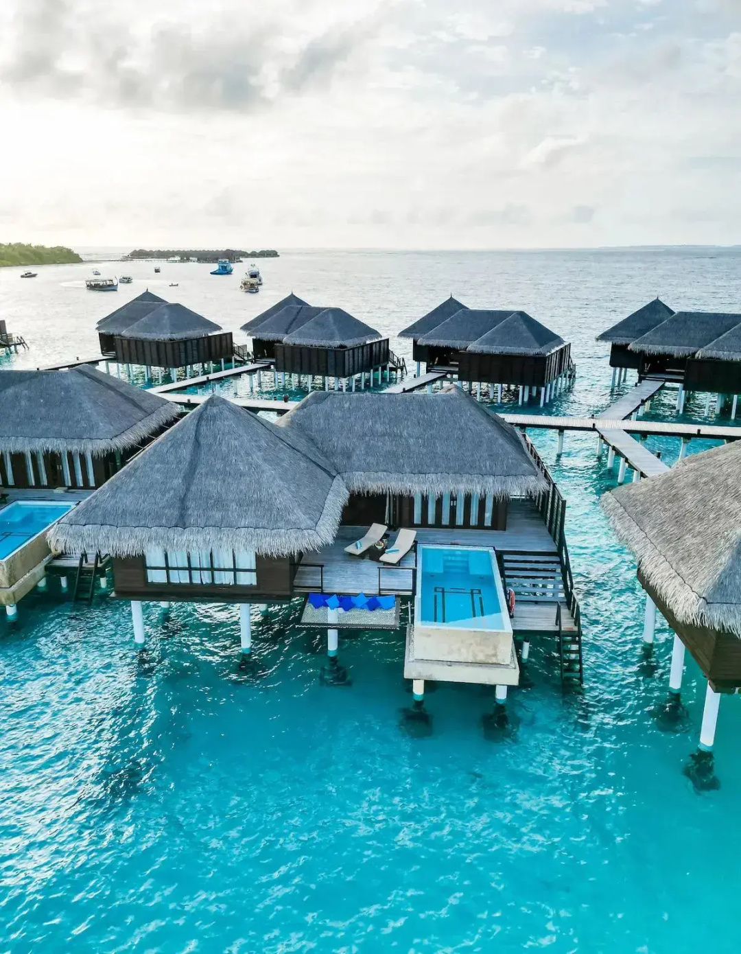 Coco Bodu Hithi Resort — the grounds