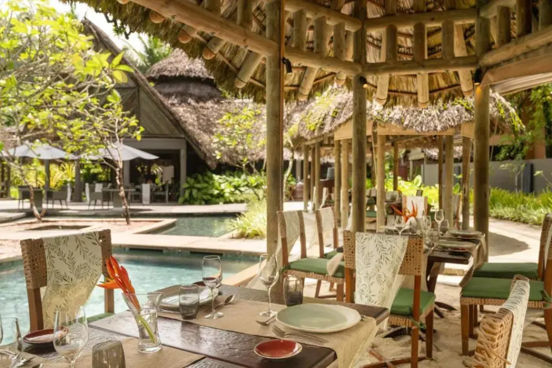 Constance Ephelia Seychelles — dining