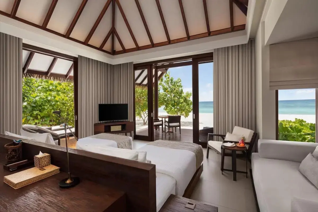 2 Bedrooms Beach Family Villa