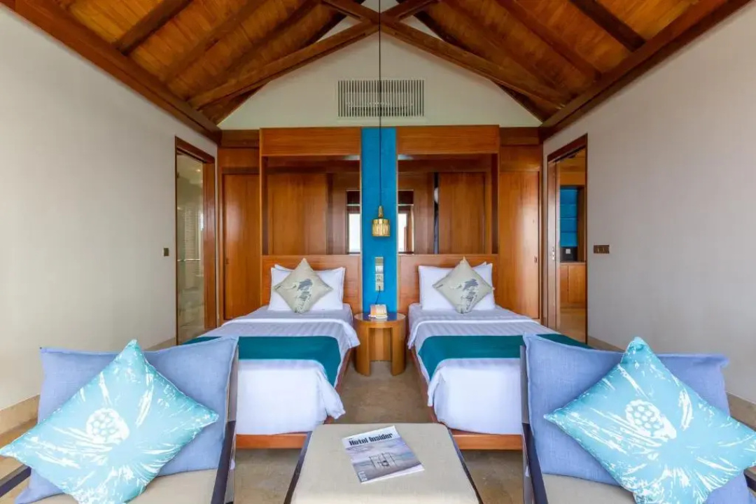 2 Bedrooms Reef Pool Residence