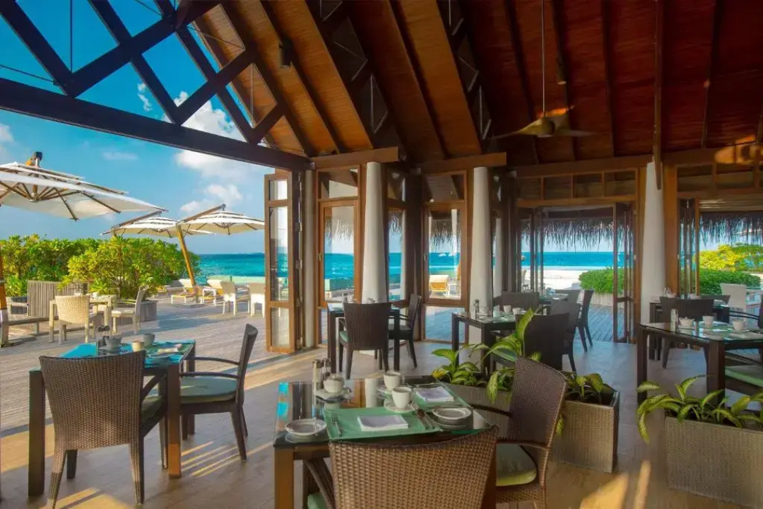 Baros Maldives — dining