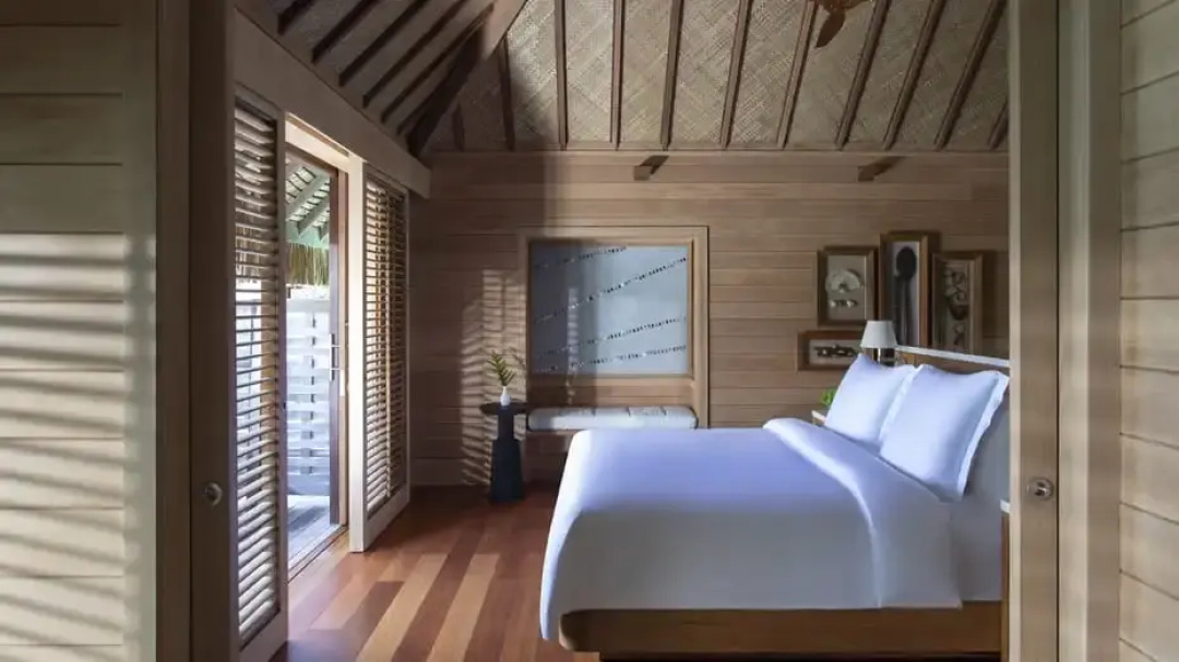 1 Bedroom Overwater Bungalow Suite with beach view