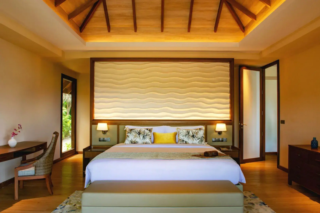 2 Bedrooms Baros Retreat