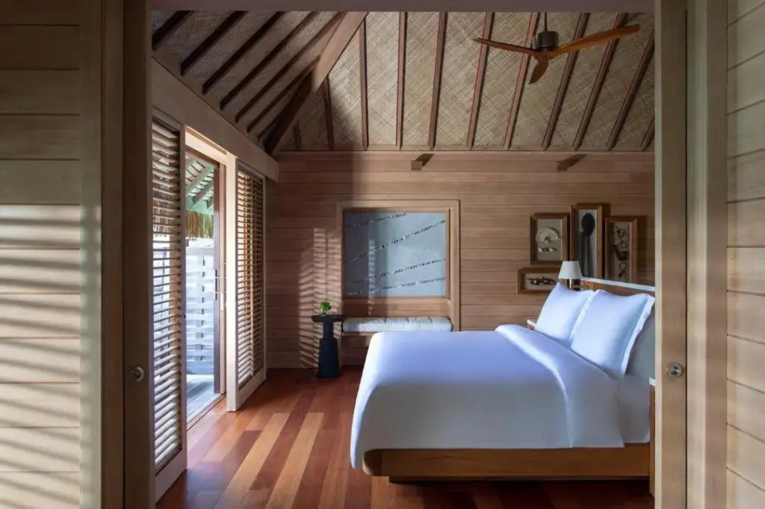 1 Bedroom Overwater Bungalow Suite with lagoon view