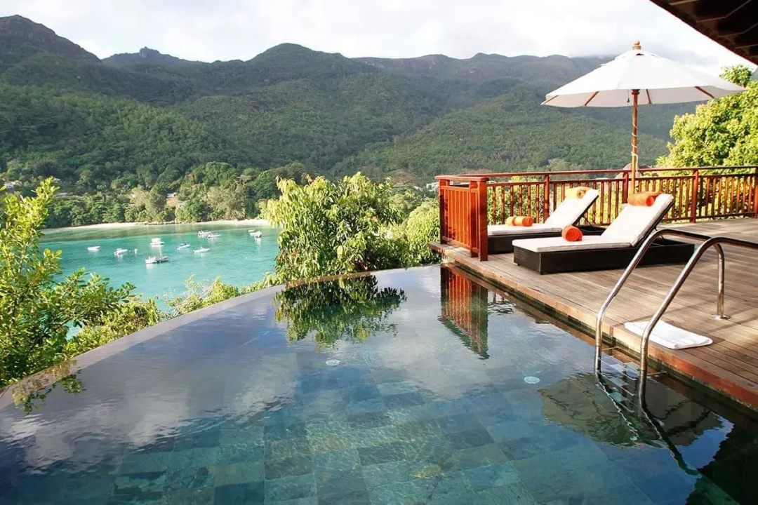 1 Bedroom Hillside Villa
