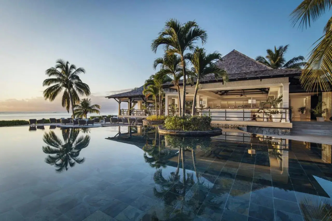 LUX* Le Morne — the pool