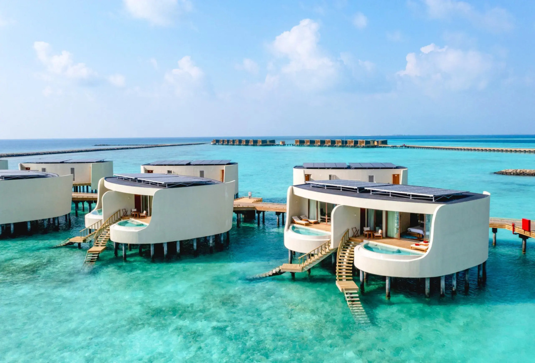 Centara Grand Lagoon Maldives — the beach