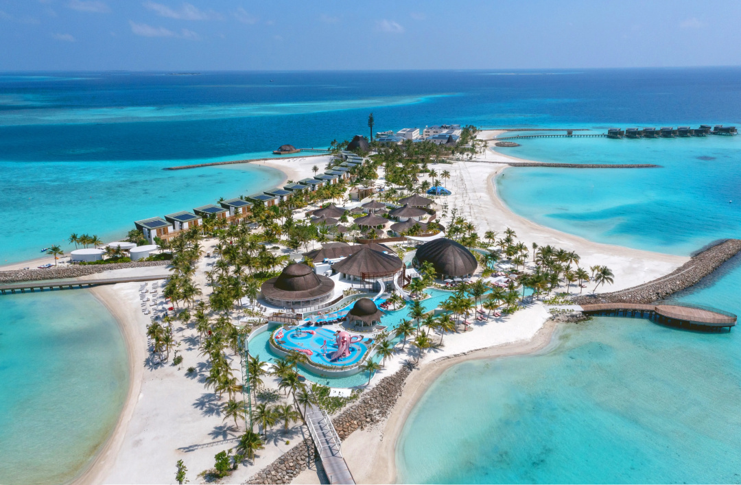 Centara Mirage Lagoon Maldives — the beach