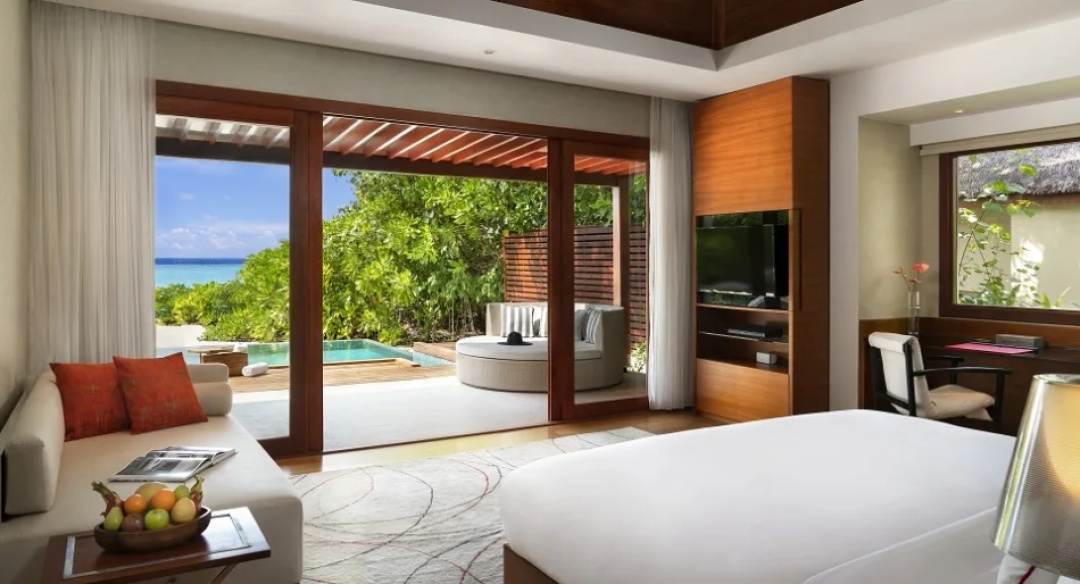 Pool Family Double Beach Villa