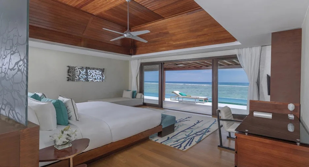 2 Bedrooms Pool Ocean Pavilion